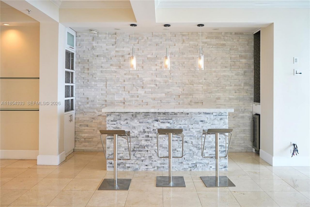 848 Brickell Key Dr, Unit 306, Miami, FL 33131 Photo