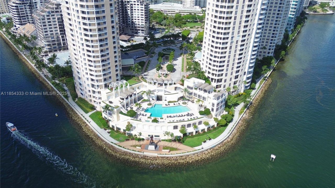 848 Brickell Key Dr, Unit 306, Miami, FL 33131 Photo