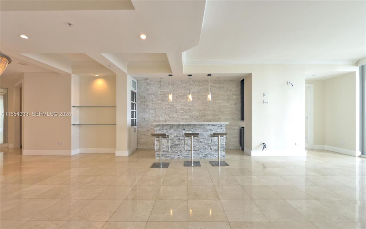 848 Brickell Key Dr, Unit 306, Miami, FL 33131 Photo