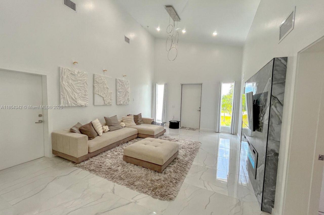 395 Pace Avenue, Lehigh Acres, FL 33974 Photo