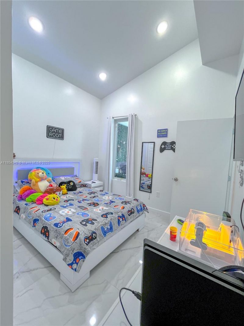 395 Pace Avenue, Lehigh Acres, FL 33974 Photo