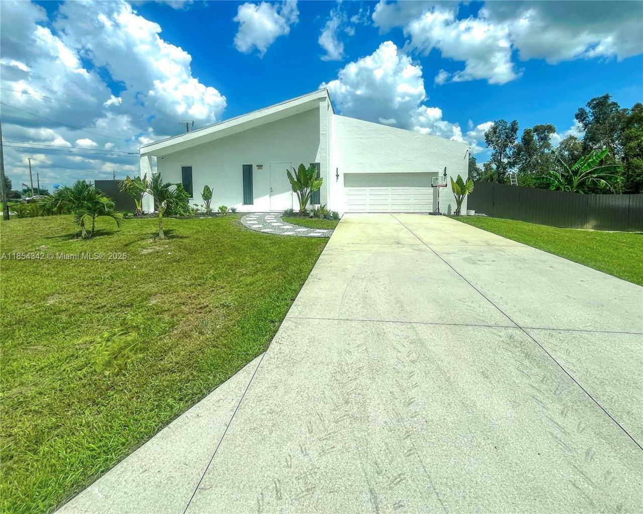 395 Pace Avenue, Lehigh Acres, FL 33974 Photo