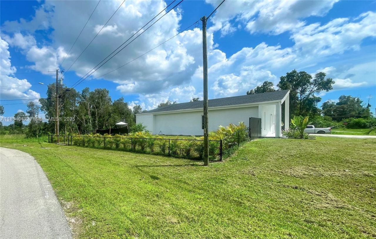 395 Pace Avenue, Lehigh Acres, FL 33974 Photo