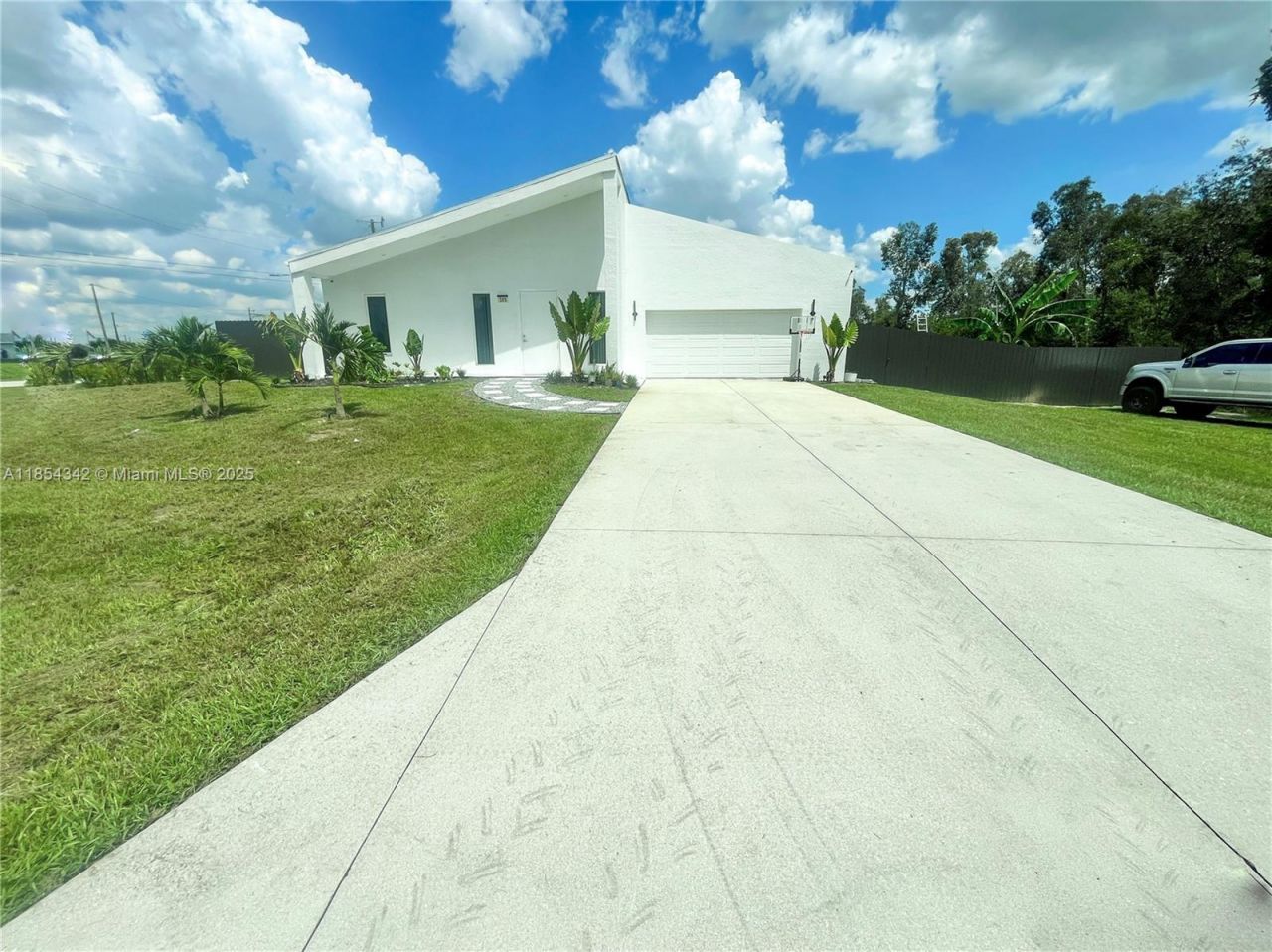 395 Pace Avenue, Lehigh Acres, FL 33974 Photo