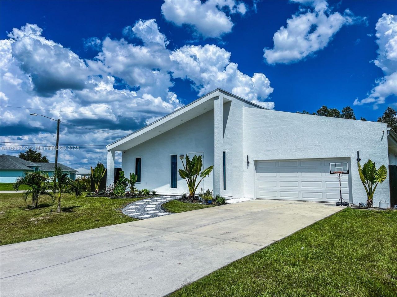 395 Pace Avenue, Lehigh Acres, FL 33974 Photo