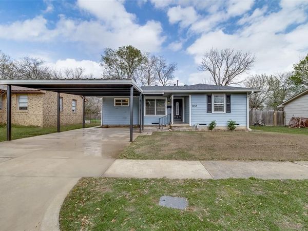 108 Leslie Street, Bonham, TX 75418