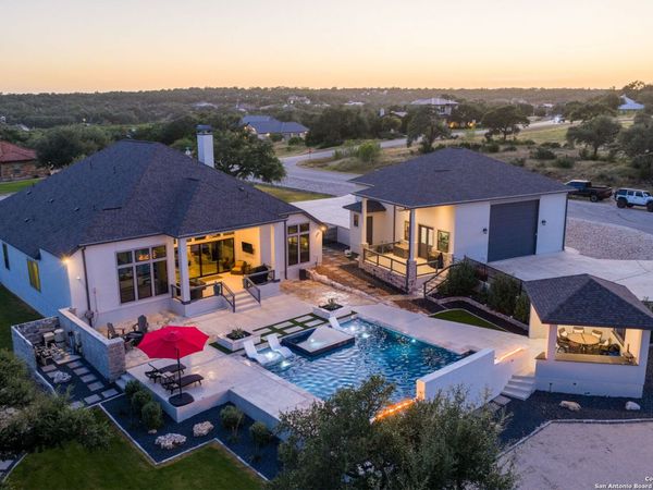 2038 Alsace, New Braunfels, TX 78132