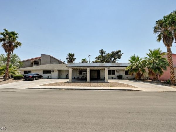 1951 Papago Lane, Las Vegas, NV 89169