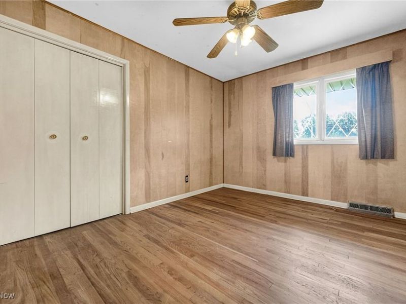 100 E Decker Drive, Seven Hills, OH 44131 Photo 16