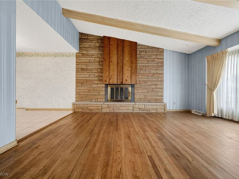 100 E Decker Drive, Seven Hills, OH 44131 Photo 9