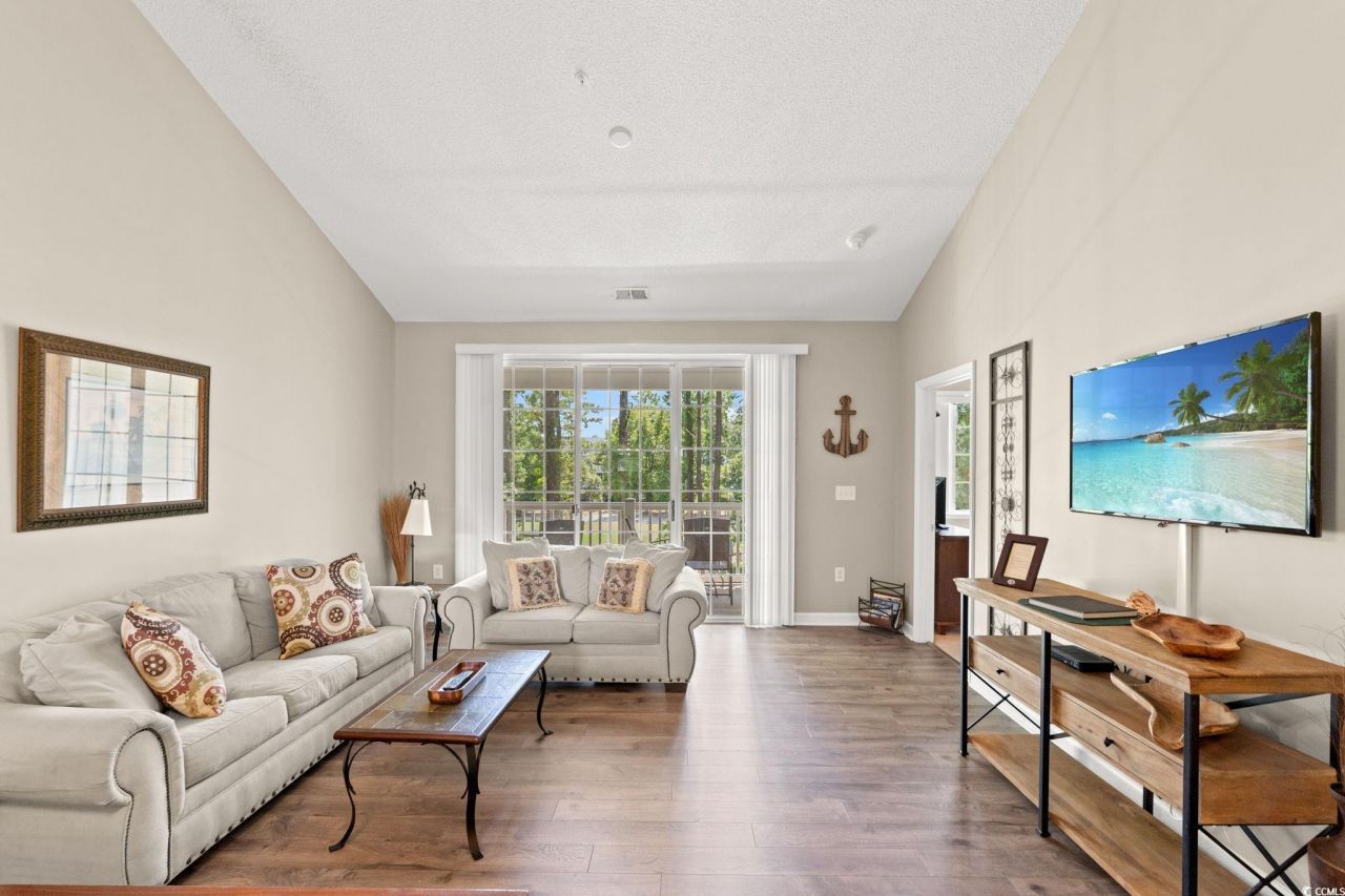 5825 Catalina Dr. Photo 11