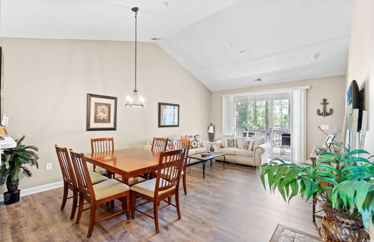 5825 Catalina Dr. Photo 7