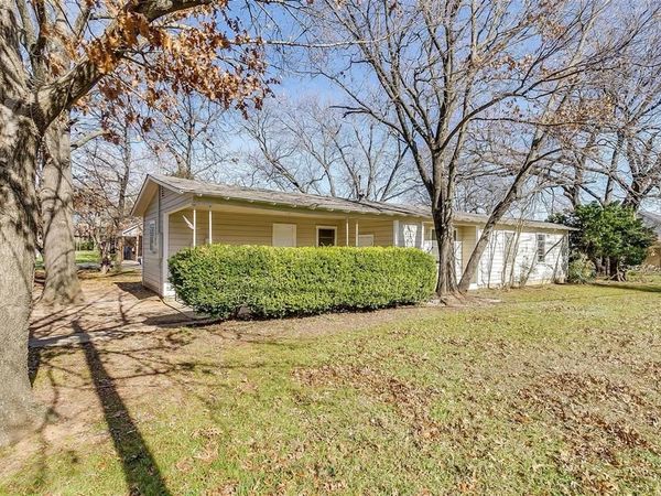 400 E Liberty Street, Pilot Point, TX 76258