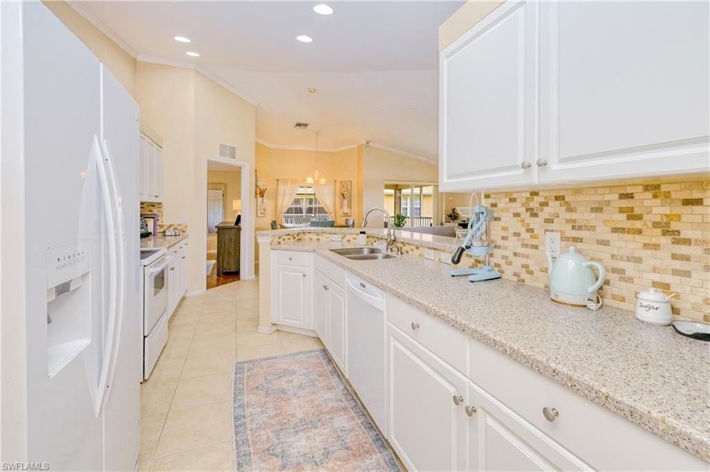 19977 Lake Vista Cir, Unit 17D, Lehigh Acres, FL 33936 Photo