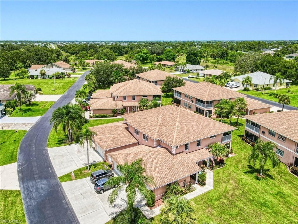 19977 Lake Vista Cir, Unit 17D, Lehigh Acres, FL 33936 Photo