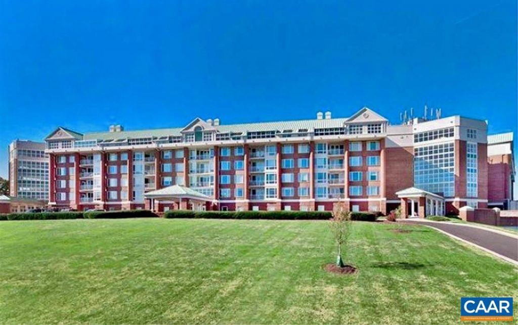 500 Crestwood Dr, Unit 2101, Charlottesville, VA 22903 Main Photo