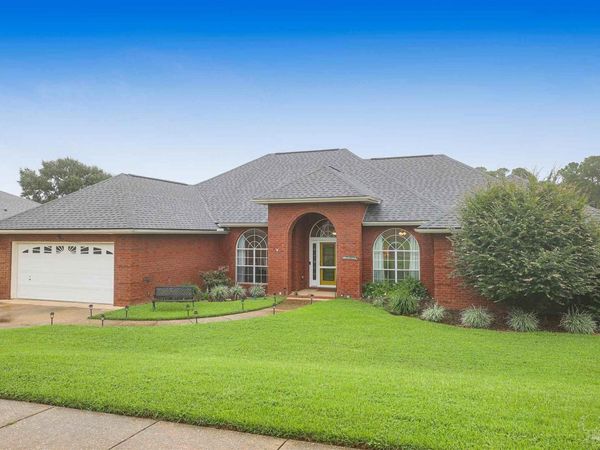 2822 Frederick St, Cantonment, FL 32533