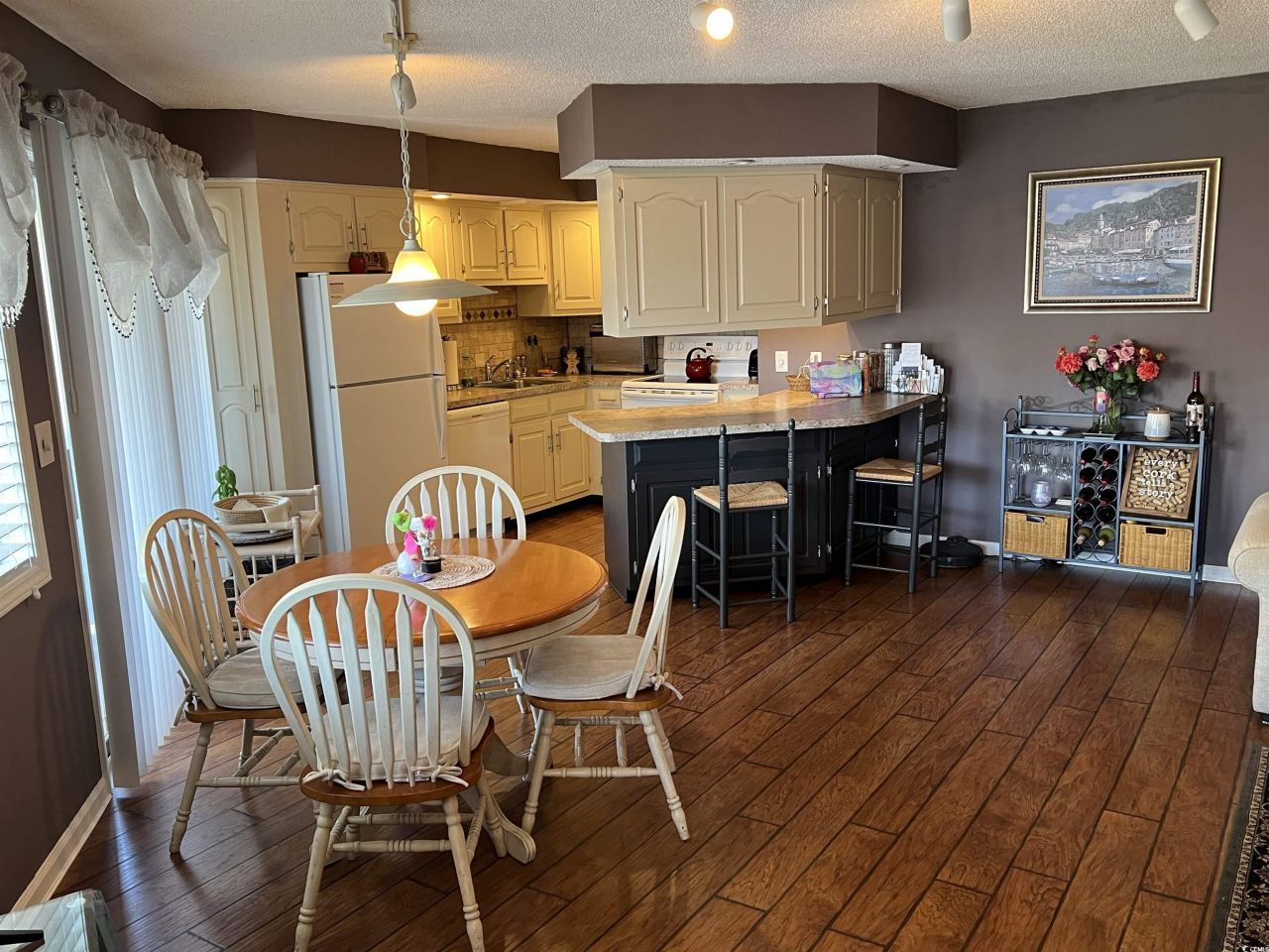 4238 Pinehurst Circle Photo 6