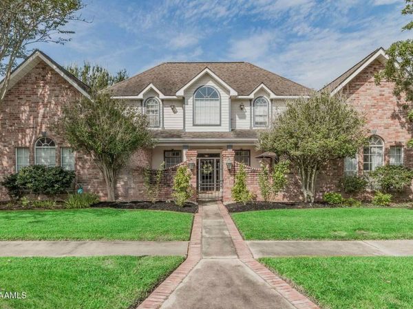 204 Parliament Drive, Lafayette, LA 70506