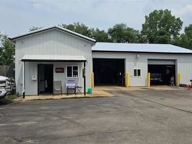 4114 E Michigan Avenue, Leoni Twp, MI 49202