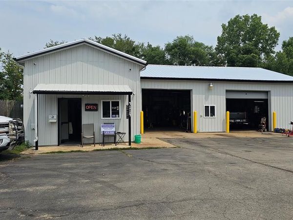 4114 E Michigan Avenue, Leoni Twp, MI 49202