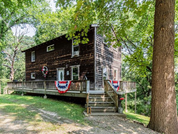 3 Poplar Court, Putnam, IL 61560