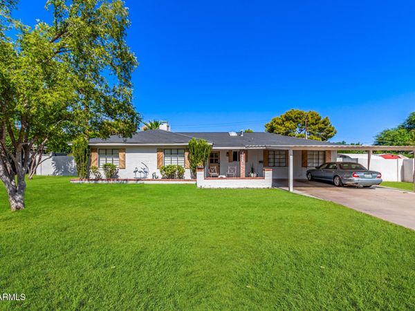 3809 N 35TH Street, Phoenix, AZ 85018