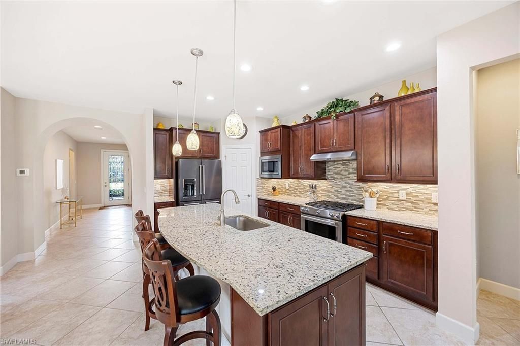 12077 Winfield Cir, Fort Myers, FL 33966 Photo