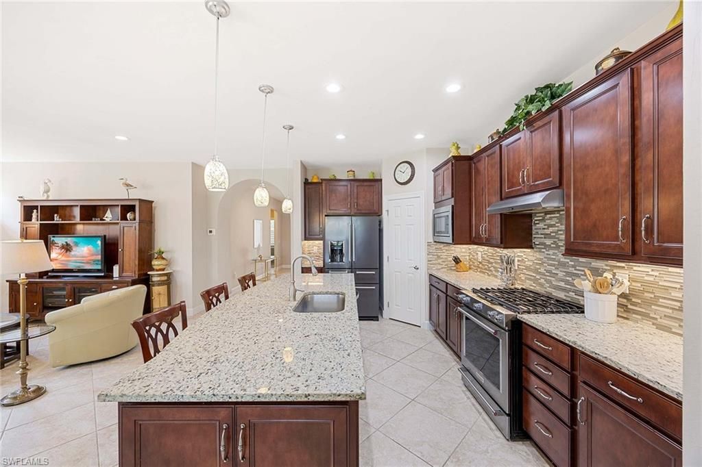 12077 Winfield Cir, Fort Myers, FL 33966 Photo