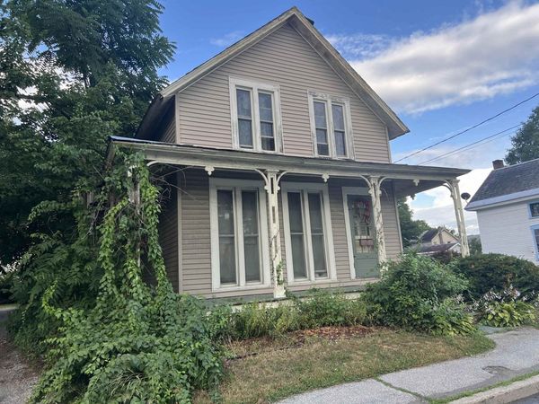 9 Caernarvon Street, Fair Haven, VT 05743