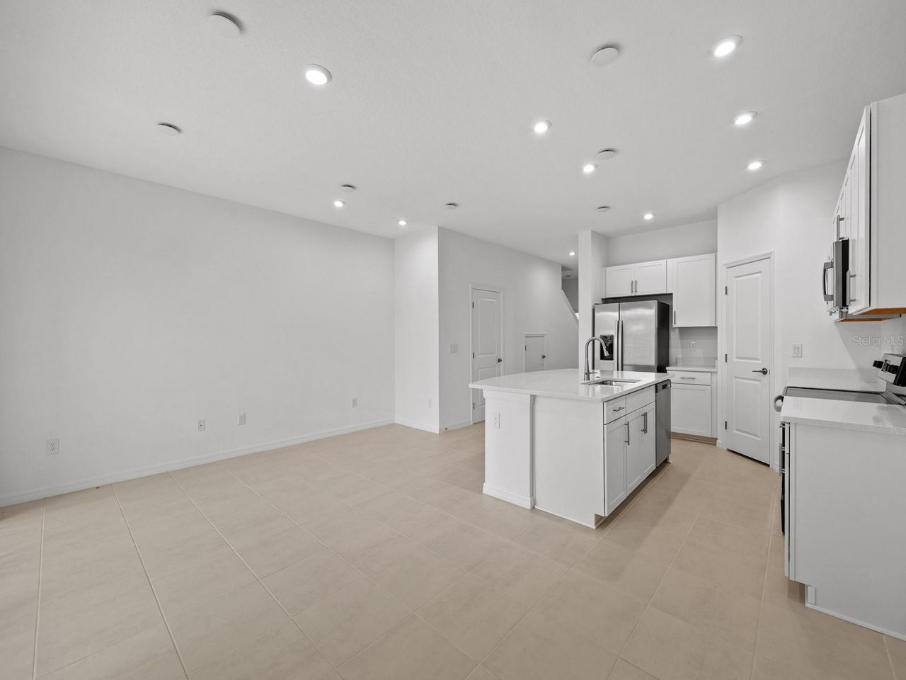 8581 Lunar Skye Street, Sarasota, FL 34241 Photo