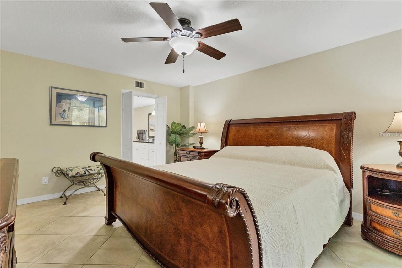 8776 Midnight Pass Road, Unit C307, Sarasota, FL 34242 Photo
