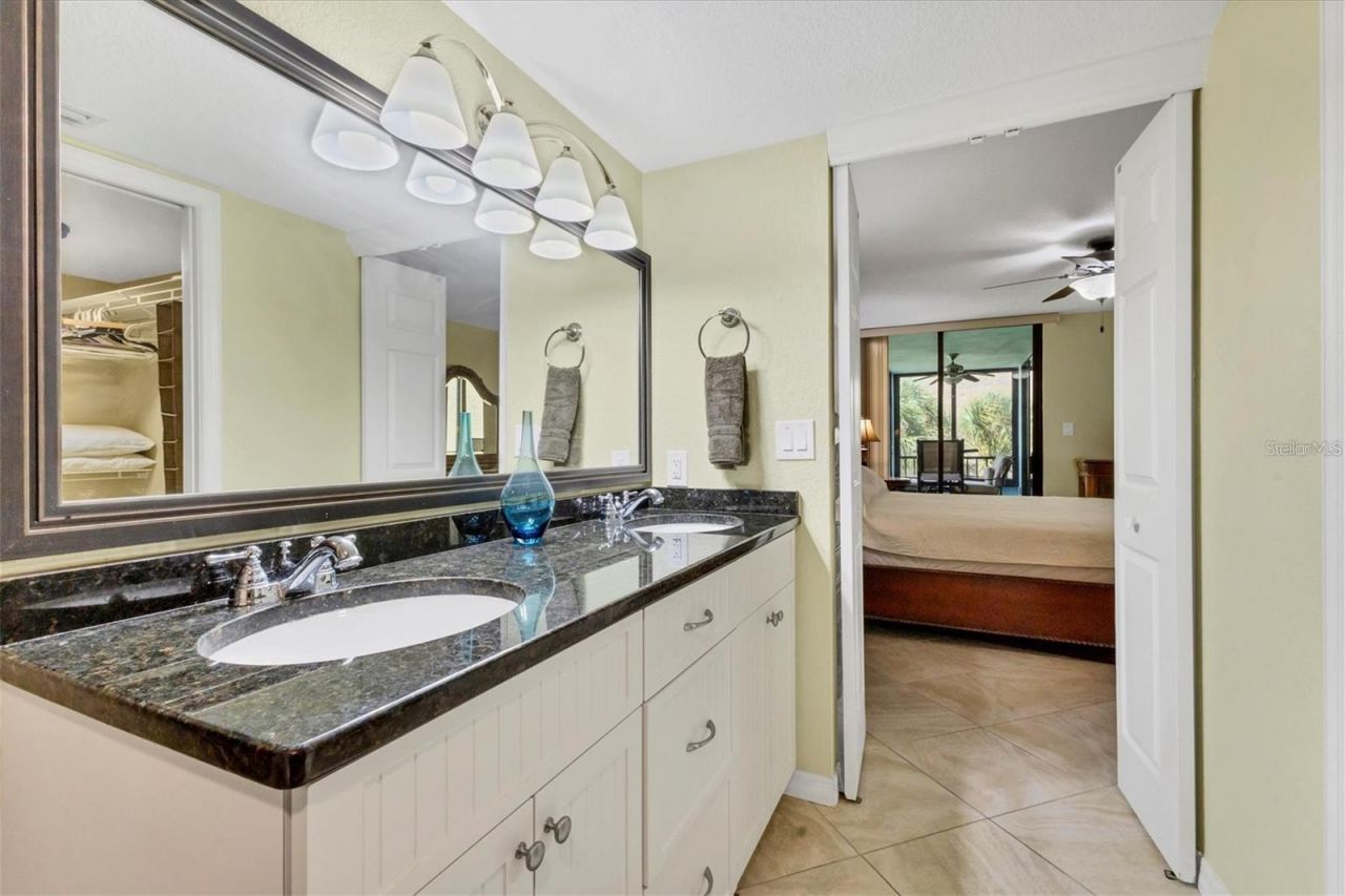 8776 Midnight Pass Road, Unit C307, Sarasota, FL 34242 Photo
