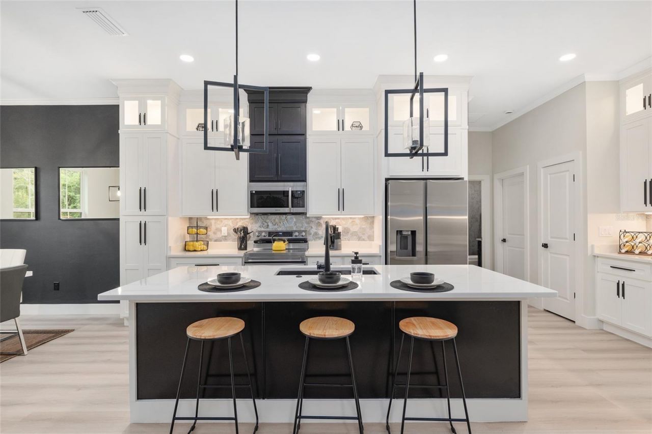 4430 NW 18th Place, Gainesville, FL 32605 Photo