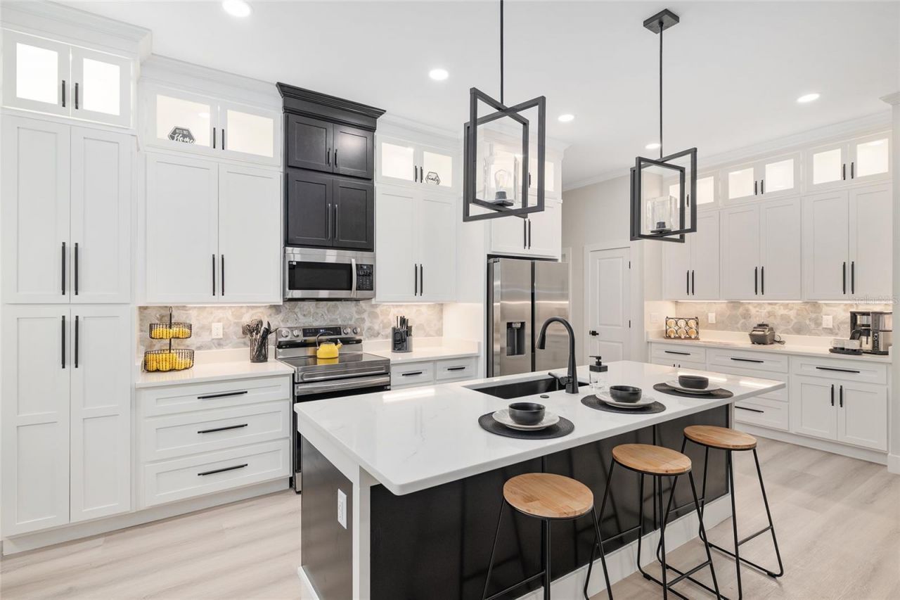 4430 NW 18th Place, Gainesville, FL 32605 Photo