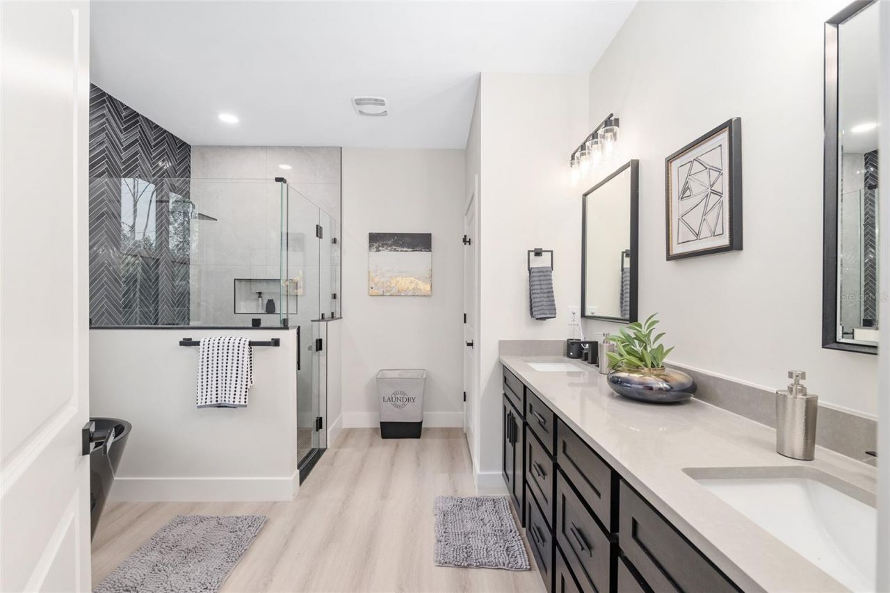 4430 NW 18th Place, Gainesville, FL 32605 Photo