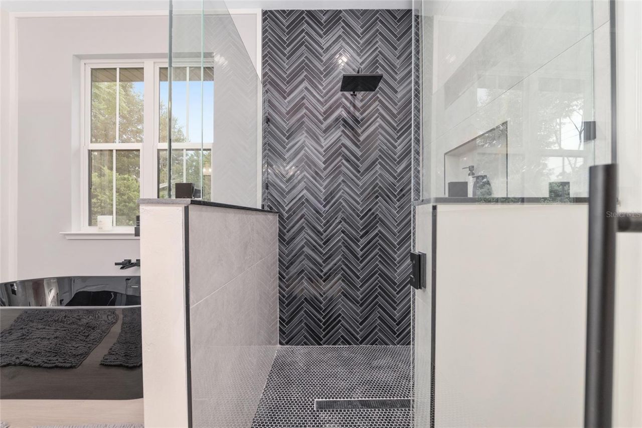 4430 NW 18th Place, Gainesville, FL 32605 Photo