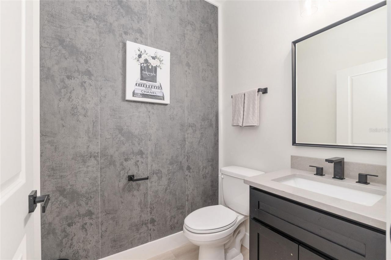 4430 NW 18th Place, Gainesville, FL 32605 Photo