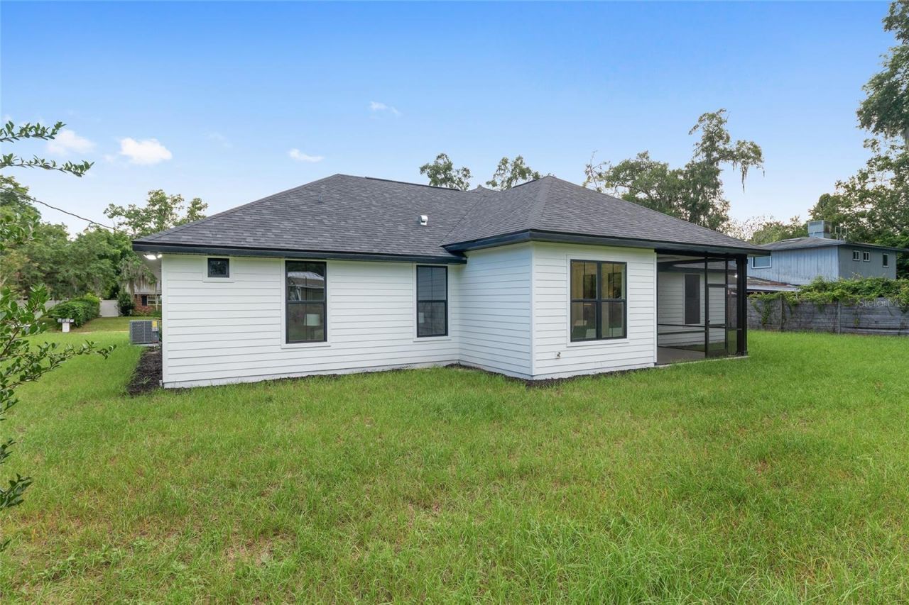 4430 NW 18th Place, Gainesville, FL 32605 Photo