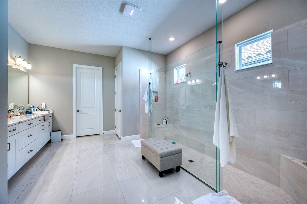 5618 Caserta Court, Palmetto, FL 34221 Photo