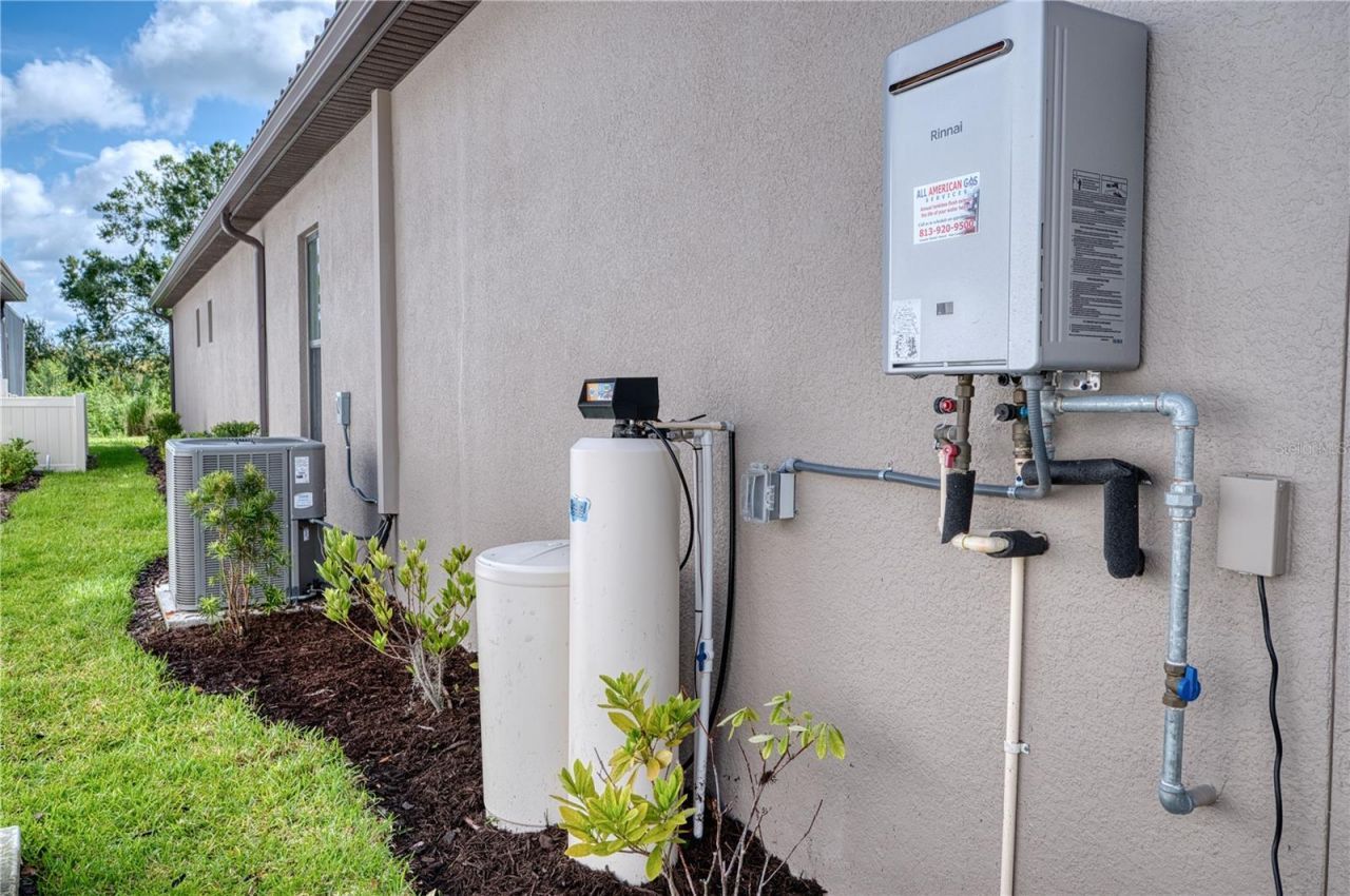 5618 Caserta Court, Palmetto, FL 34221 Photo