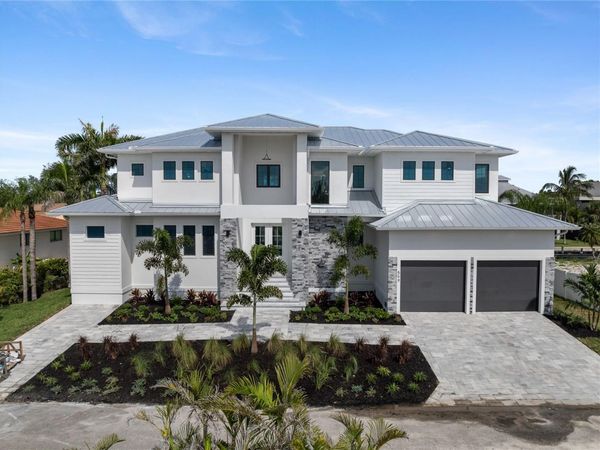 569 BAYVIEW DRIVE, LONGBOAT KEY, FL 34228