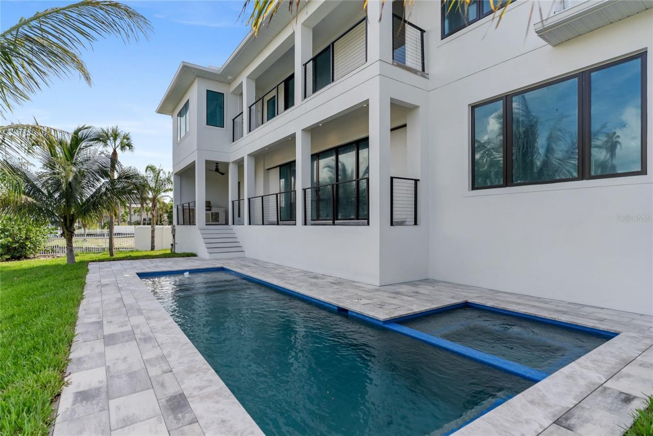 569 Bayview Drive, Longboat Key, FL 34228 Photo