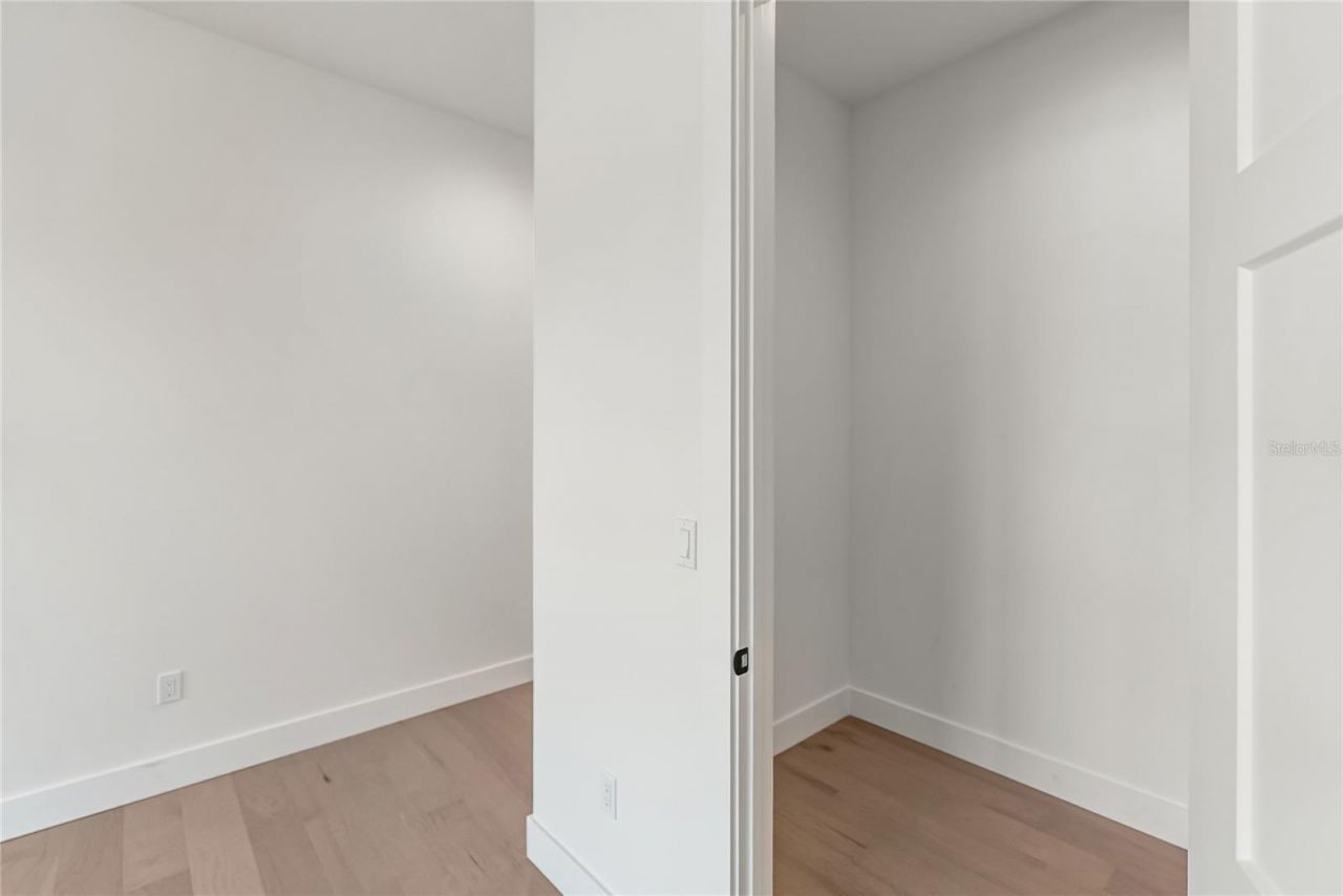 569 Bayview Drive, Longboat Key, FL 34228 Photo