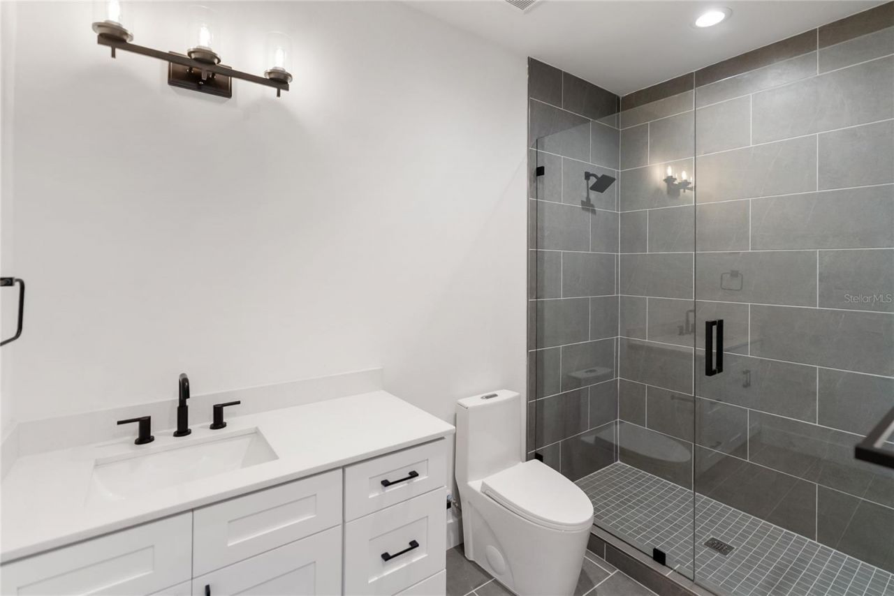 569 Bayview Drive, Longboat Key, FL 34228 Photo