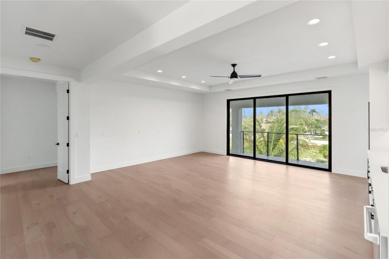 569 Bayview Drive, Longboat Key, FL 34228 Photo