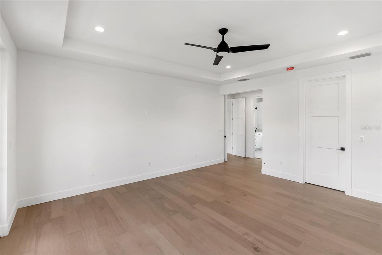 569 Bayview Drive, Longboat Key, FL 34228 Photo