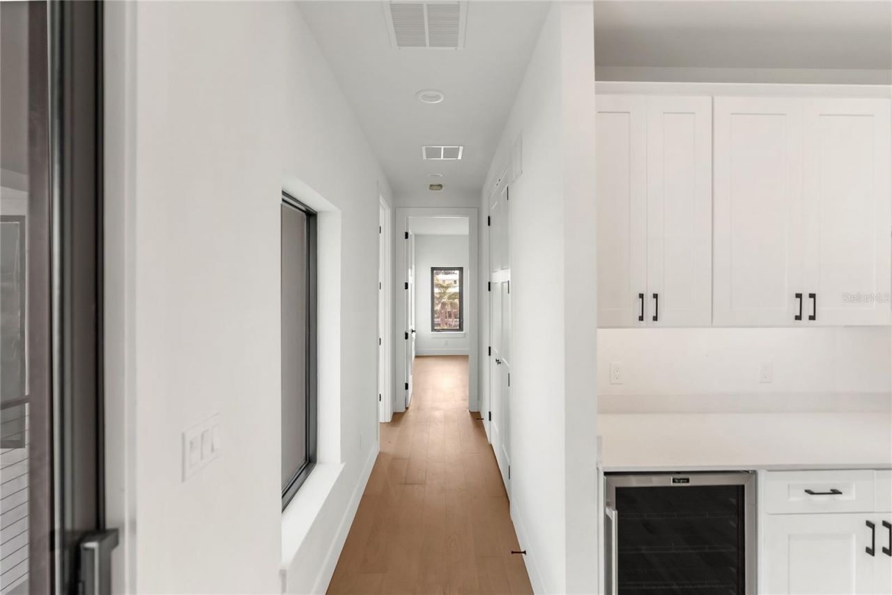 569 Bayview Drive, Longboat Key, FL 34228 Photo