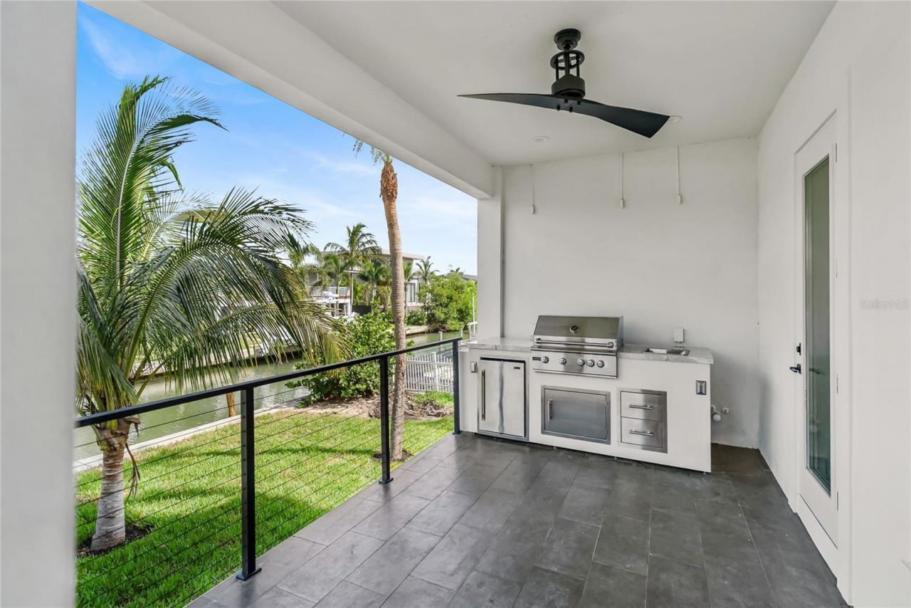 569 Bayview Drive, Longboat Key, FL 34228 Photo