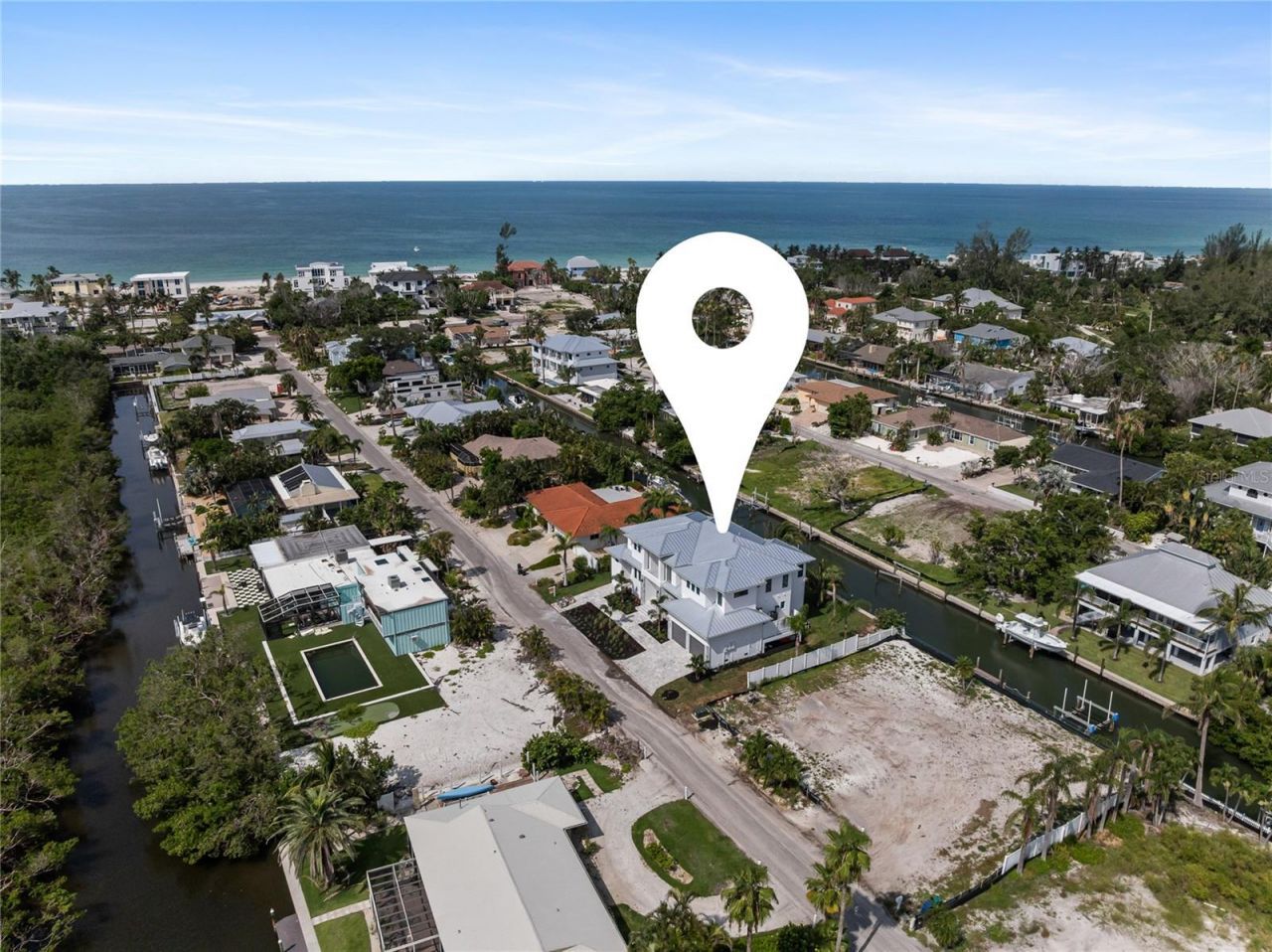 569 Bayview Drive, Longboat Key, FL 34228 Photo